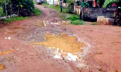 എം.എൽ.എ ഫണ്ടിൽ നിന്ന് 20ലക്ഷം അനുവദിച്ചിട്ട് ഒരു വർഷം; റോഡ് നവീകരണം ഫ്ലക്സ് ബോർഡിൽ മാത്രം എം.എൽ.എ ഫണ്ടിൽ നിന്ന് 20ലക്ഷം അനുവദിച്ചിട്ട് ഒരു വർഷം; റോഡ് നവീകരണം ഫ്ലക്സ് ബോർഡിൽ മാത്രം