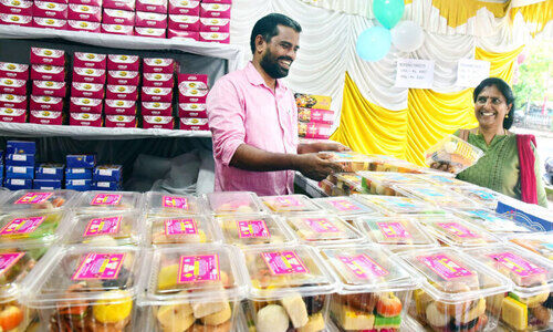 പ്രിയതരമാകും ദീപാവലി; മധുര ട്രീറ്റുകളുമായി വിപണിയൊരുങ്ങി പ്രിയതരമാകും ദീപാവലി; മധുര ട്രീറ്റുകളുമായി വിപണിയൊരുങ്ങി