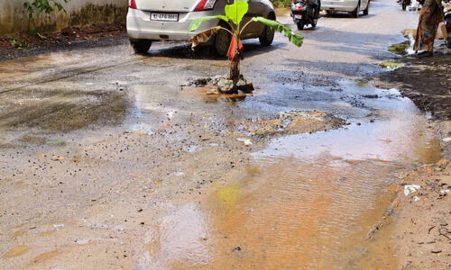 കുടിവെള്ള പൈപ്പ് പൊട്ടൽ: റോഡിലെങ്ങും വെള്ളം