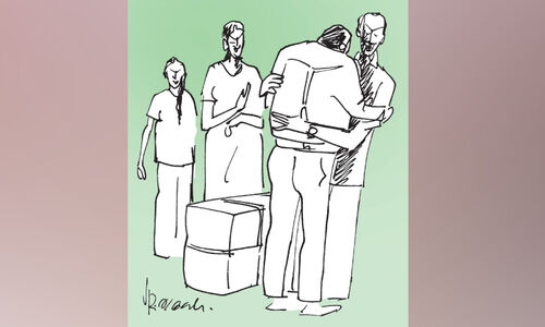 പെ​രു​ന്നാ​ൾ ​പെ​ട്ടി