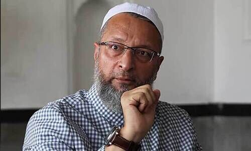 ’കൂടെക്കൂട്ടണമെന്ന് ആവശ്യപ്പെട്ട് മൂന്ന് കത്തുകളാണ് എഴുതിയത്, എന്നിട്ടും ബി.ജെ.പിയുടെ ബി-ടീമെന്ന വിളിയാണ് ബാക്കി,’ ബിഹാറിൽ ഇൻഡ്യ സഖ്യം അവഗണിക്കുന്നുവെന്ന് ഉവൈസി