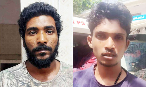 ബൈക്കിലെത്തി മാല പൊട്ടിച്ച രണ്ടു പേർ പിടിയിൽ; സംഭവം പട്ടാപ്പകല്‍ ഇരിങ്ങാലക്കുട നഗരമധ്യത്തിൽ