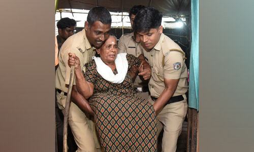 വാണിയംപുഴയില് പോളിങ് ശതമാനം കൂടി, പുഞ്ചക്കൊല്ലിയില് കുറഞ്ഞു വാണിയംപുഴയില് പോളിങ് ശതമാനം കൂടി, പുഞ്ചക്കൊല്ലിയില് കുറഞ്ഞു