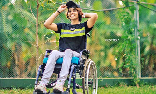 അതിജീവനത്തിന്റെ ആൽഫിക്ക് ആഗ്രഹം പോലൊരു ജോലി അതിജീവനത്തിന്റെ ആൽഫിക്ക് ആഗ്രഹം പോലൊരു ജോലി