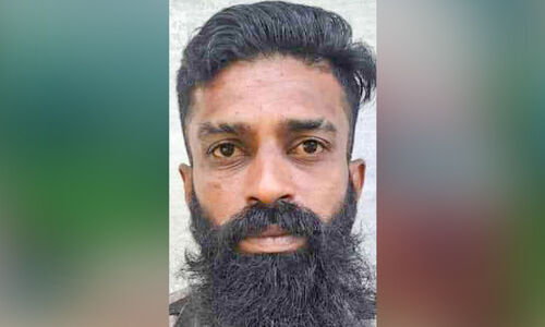 ക​ഞ്ചാ​വു​മാ​യി യു​വാ​വ് പി​ടി​യി​ൽ