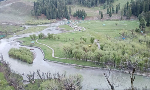 ‘നിശ്ശബ്ദമായി ലാൽ ചൗക്ക്, സങ്കടമുറഞ്ഞ് ദാൽ ലേക്ക്...ഉള്ളുലയുന്ന നൊമ്പരക്കടലിലും അവർ ഞങ്ങളെ ചേർത്തുപിടിക്കുന്നു’, കശ്മീരിൽനിന്ന് ഒരു കുറിപ്പ്