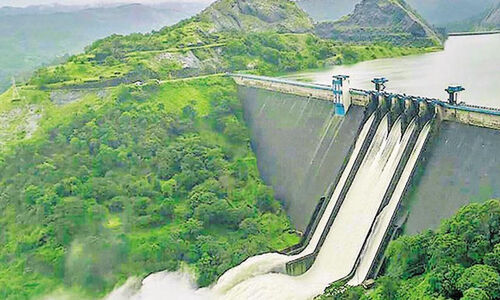 അണക്കെട്ടുകളിൽ അഞ്ചു​ വർഷത്തെ ഉയർന്ന ജലസമൃദ്ധി; ഉൽപാദനം പതിന്മടങ്ങാക്കി കാലിയാക്കൽ