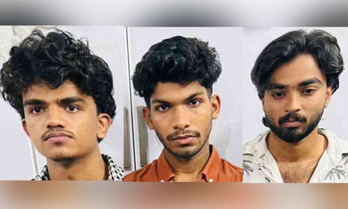 വിദ്യാർഥിയുടെ മോ​ർ​ഫ് ചെ​യ്ത ചി​ത്ര​ങ്ങ​ള്‍ കാ​ണിച്ച് പ​ണം ത​ട്ടാ​ൻ ശ്ര​മം; യു​വാ​ക്ക​ൾ പി​ടി​യി​ൽ