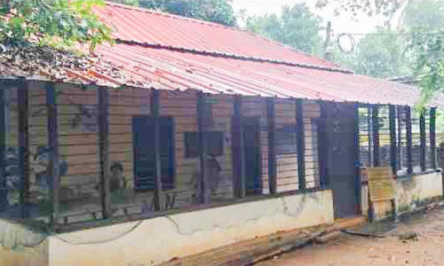 അമ്പഴത്തിനാൽ അംഗൻവാടി കെട്ടിടം പൊളിക്കാൻ നടപടി