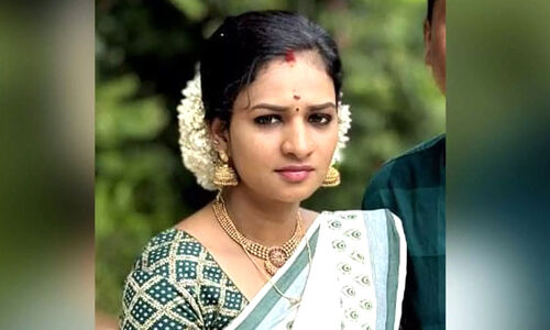 നവവധു ഭർതൃവീട്ടിൽ തൂങ്ങിമരിച്ച നിലയിൽ