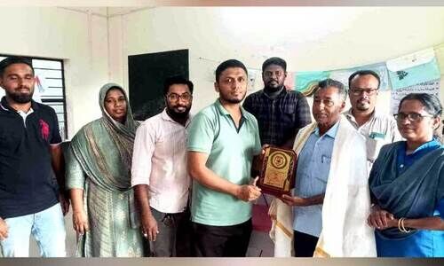 40 വർഷത്തോളം സേവനം; തപാൽ വകുപ്പിൽനിന്ന് അബുട്ടി പടിയിറങ്ങി 40 വർഷത്തോളം സേവനം; തപാൽ വകുപ്പിൽനിന്ന് അബുട്ടി പടിയിറങ്ങി