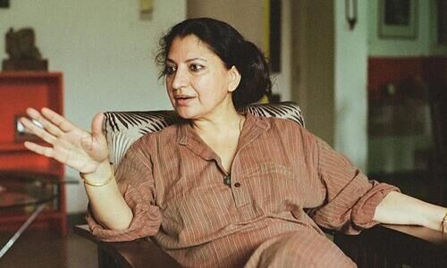 ഏകസ്വരത സാഹിത്യത്തിന് മുഖ്യഭീഷണി: ഗീതാഞ്ജലി ശ്രീ സംസാരിക്കുന്നു ഏകസ്വരത സാഹിത്യത്തിന് മുഖ്യഭീഷണി: ഗീതാഞ്ജലി ശ്രീ സംസാരിക്കുന്നു