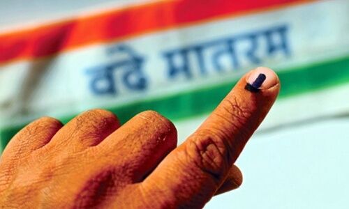 ഉപതെരഞ്ഞെടുപ്പ്; എടക്കുളം ഈസ്റ്റ് വാർഡിൽ വാശിയേറിയ പോരാട്ടം ഉപതെരഞ്ഞെടുപ്പ്; എടക്കുളം ഈസ്റ്റ് വാർഡിൽ വാശിയേറിയ പോരാട്ടം