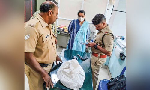 കഞ്ചാവ് മിഠായി ശേഖരം കണ്ടെത്തി