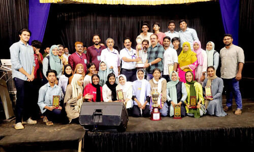 കൗമാര ശാസ്ത്രോത്സവത്തിന് കൊടിയിറക്കം; ശാസ്ത്രകിരീടം മഞ്ചേരിക്ക്