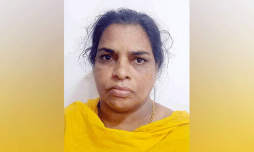 മുൻ സാമ്പത്തിക തട്ടിപ്പുകേസിലെ പ്രതി മുക്കുപണ്ടം പണയകേസിൽ അറസ്റ്റിൽ മുൻ സാമ്പത്തിക തട്ടിപ്പുകേസിലെ പ്രതി മുക്കുപണ്ടം പണയകേസിൽ അറസ്റ്റിൽ