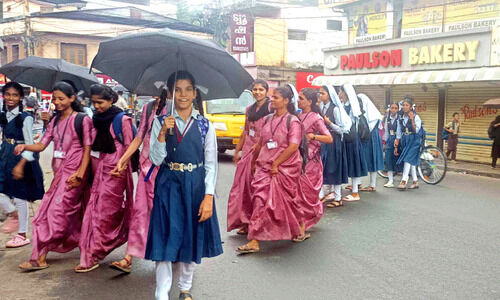 പാ​വ​റ​ട്ടി സെ​ന്റ​റി​ൽ സീ​ബ്രാ ലൈ​നി​ല്ല; വി​ദ്യാ​ർ​ഥി​ക​ളു​ടെ ജീ​വ​ന് ഭീ​ഷ​ണി