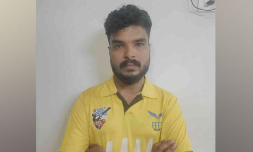 അമ്മമാരെ ശല്യം ചെയ്യൽ; സ്കൂൾ ബസ് ഡ്രൈവർ അറസ്റ്റിൽ അമ്മമാരെ ശല്യം ചെയ്യൽ; സ്കൂൾ ബസ് ഡ്രൈവർ അറസ്റ്റിൽ