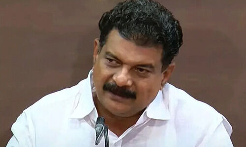 അൻവറിന്റെ യു.ഡി.എഫ് പ്രവേശനം: തീരുമാനം ഉടനില്ല അൻവറിന്റെ യു.ഡി.എഫ് പ്രവേശനം: തീരുമാനം ഉടനില്ല