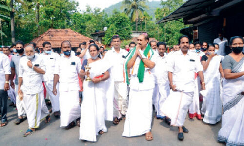 കർഷക മണ്ണിൽ ഇക്കുറി നാട്ടങ്കം