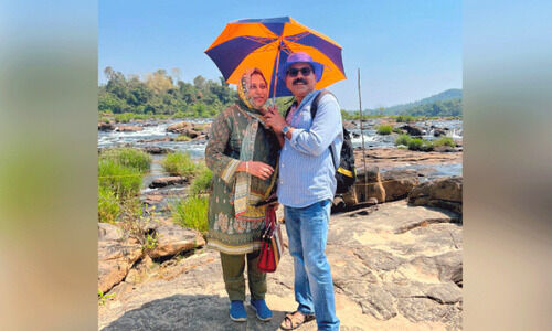 പ്രകൃതിരമണീയമായ പാണിയേലി പോര് പ്രകൃതിരമണീയമായ പാണിയേലി പോര്