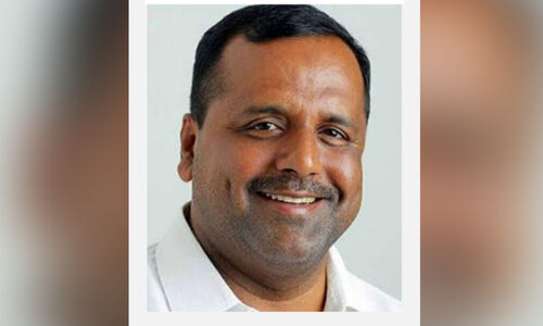 തെക്കിൽ ഫൗണ്ടേഷൻ എക്സലൻസി അവാർഡ് യു.ടി. ഖാദറിന്