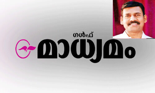 പ്ര​വാ​സി​ക​ളു​ടെ സ​ർ​ഗ​വാ​സ​ന​ക​ൾ​ക്ക് പ്ര​ചോ​ദ​ന​മേ​കി​യ പ​ത്രം -ശം​സു​ദ്ദീ​ൻ വെ​ള്ളി​കു​ള​ങ്ങ​ര