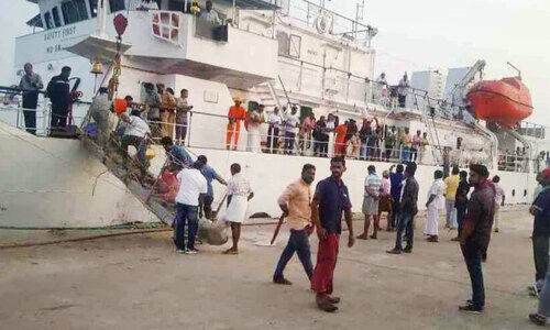 മുറിയുന്നു, ബേപ്പൂർ-ദ്വീപ് ബന്ധം മുറിയുന്നു, ബേപ്പൂർ-ദ്വീപ് ബന്ധം