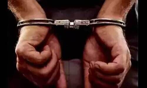 ഭാര്യമാതാവിനെ കൊലപ്പെടുത്താൻ ശ്രമിച്ച ശേഷം യുവാവ് ആത്മഹത്യക്ക് ശ്രമിച്ചു ഭാര്യമാതാവിനെ കൊലപ്പെടുത്താൻ ശ്രമിച്ച ശേഷം യുവാവ് ആത്മഹത്യക്ക് ശ്രമിച്ചു