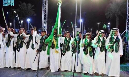 സൗ​ദി​യു​ടെ 95ാമ​ത് ദേ​ശീ​യ ദി​നം: ആ​ഘോ​ഷ നി​റ​വി​ൽ പ​ച്ച​പു​ത​ച്ച് രാ​ജ്യം