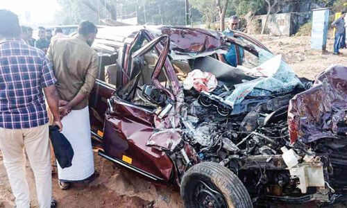 അ​പ​ക​ട​ക്കെ​ണി​യൊ​രു​ക്കി പു​തു​പൊ​ന്നാ​നി​യി​ലെ കൊ​ല​യാ​ളി വ​ള​വ്