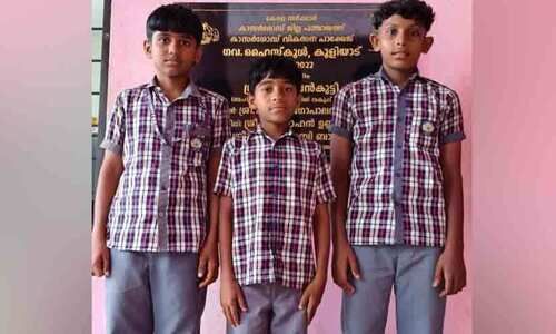 ഈ കണ്ണട ആരും എടുക്കരുത്; ഇതിന്റെ ഉടമസ്ഥൻ എടുത്തോളും -വൈറലായി ആദിയുടെയും പാച്ചുവിന്റെയും ശങ്കുവിന്റെയും കുറിപ്പ്