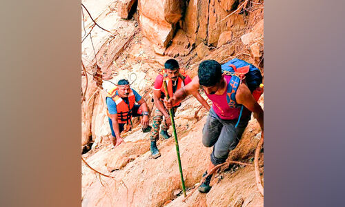 നാ​ട് മ​റ​ക്കി​ല്ല, ഈ ​ര​ക്ഷാ​ക​ര​ങ്ങ​ളെ