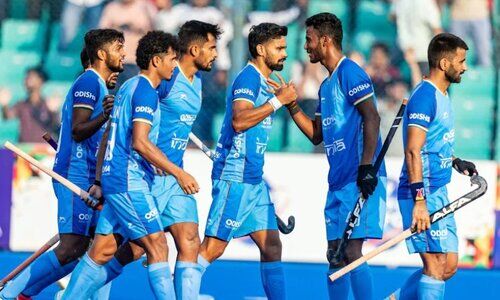 ഹോക്കി താരങ്ങൾക്ക് പ്രതിമാസം 25,000 രൂപ അലവൻസ് ഹോക്കി താരങ്ങൾക്ക് പ്രതിമാസം 25,000 രൂപ അലവൻസ്