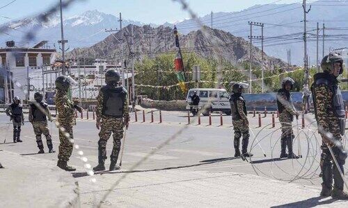 ലഡാക്ക് ചർച്ച വഴിമുട്ടി; ഏറ്റുമുട്ടൽ പാതയിലുള്ള കേന്ദ്രവുമായി ചർച്ചക്കില്ലെന്ന് എൽ.ബി.എ ലഡാക്ക് ചർച്ച വഴിമുട്ടി; ഏറ്റുമുട്ടൽ പാതയിലുള്ള കേന്ദ്രവുമായി ചർച്ചക്കില്ലെന്ന് എൽ.ബി.എ