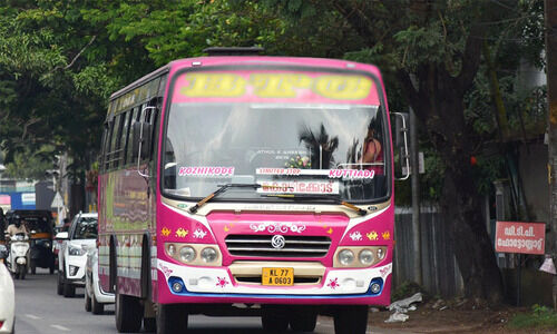 കുറ്റ്യാടി- കോഴിക്കോട് റൂട്ടിൽ മിന്നൽ ബസ് പണിമുടക്ക്; വലഞ്ഞ് ജനം കുറ്റ്യാടി- കോഴിക്കോട് റൂട്ടിൽ മിന്നൽ ബസ് പണിമുടക്ക്; വലഞ്ഞ് ജനം