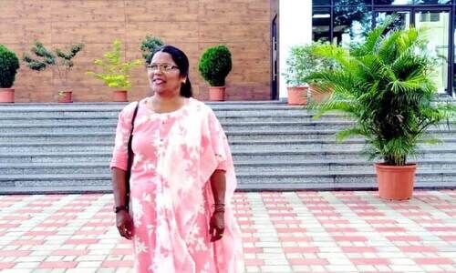 ഞ​ങ്ങ​ളു​ടെ ച​രി​ത്ര​മോ സ​മ​ര​ങ്ങ​ളോ വേ​ണ്ട​വി​ധ​ത്തി​ൽ ആ​രും എ​ഴു​തി​യി​ട്ടി​ല്ല