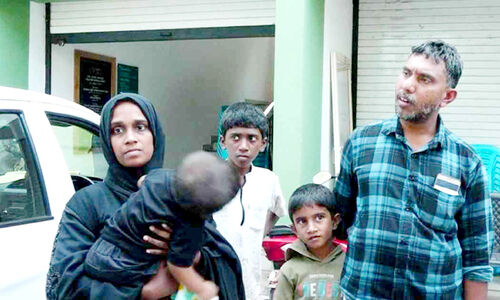 തി​രൂ​ര​ങ്ങാ​ടി താ​ലൂ​ക്ക് ആ​ശു​പ​ത്രി; ജി​ല്ല മെ​ഡി​ക്ക​ല്‍ ഓ​ഫി​സ​ര്‍ക്ക് മു​ന്നി​ല്‍ ഡോ​ക്ട​റു​ടെ ക്രൂ​ര​ത വി​വ​രി​ച്ച് കു​ട്ടി​ക​ളു​ടെ ര​ക്ഷി​താ​ക്ക​ൾ