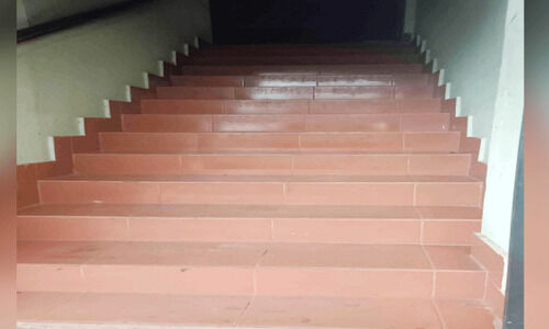 ഭി​ന്ന​ശേ​ഷി ച​ട്ട​ങ്ങ​ൾ പാ​ലി​ക്കാ​തെ ത​ദ്ദേ​ശ ഓ​ഫി​സു​ക​ൾ