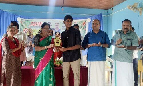 പുരസ്കാര ജേതാക്കളെ അനുമോദിച്ച് കൈരളി പബ്ലിക് ഗ്രൂപ്പ്