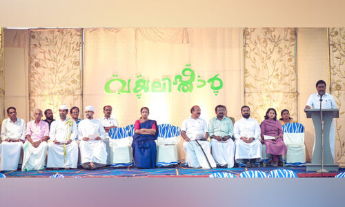 ക്ഷേത്രമുറ്റത്ത് സൗഹാർദ ഇഫ്താർ ഒരുക്കി പിരപ്പമൺകാട് പാടശേഖര സമിതി