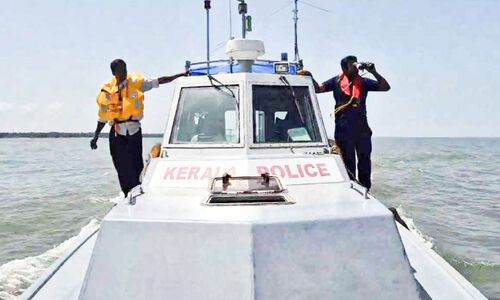 തീരദേശത്ത് അപകടം തുടർക്കഥ; രക്ഷാ ബോട്ടിന് കാത്തിരിപ്പ്