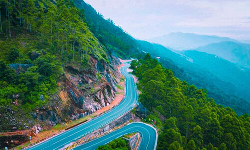 ഒരു കിടിലൻ റോഡ് ട്രിപ് പോയാലോ‍?