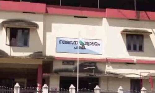 പന്തളം നഗരസഭയിൽ സസ്പെൻഡ് ചെയ്ത ബി.ജെ.പി കൗൺസിലിന്റെ പിന്തുണയോടെ എൽ.ഡി.എഫ് അവിശ്വാസ പ്രമേയത്തിന് നോട്ടീസ്