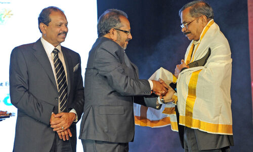 ഗു​ണ​കാം​ക്ഷ​യോ​ടെ എ​ന്നും ‘മാ​ധ്യ​മ’​ത്തി​നൊ​പ്പം