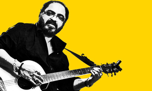 പാ​​​ട്ടി​​​ന്റെ​​​ മൈ​​​നാ​​​ക​​​പ്പൊ​​​ൻ​​​മു​​​ടി​​​യി​​​ൽ