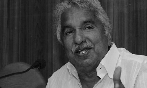 ജനനായകന്​​ അനുശോചന പ്രവാഹം