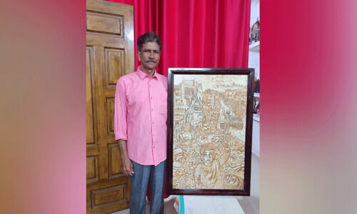 കച്ചിത്തുരുമ്പിൽ വിരിയുന്ന വൈഭവം