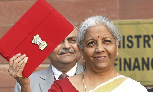 നിലം തൊടാതെ ആ വാഗ്ദാനങ്ങൾ; കേന്ദ്ര ബജറ്റിൽ പ്രഖ്യാപിച്ച ആറ് കാർഷിക പദ്ധതികൾക്ക് കടലാസിൽ സുഖനിദ്ര