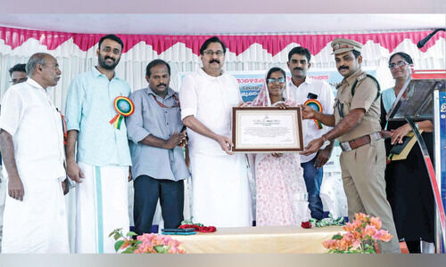 കൊ​ടി​കു​ത്തി​മ​ല ഹ​രി​ത ടൂ​റി​സം കേ​ന്ദ്ര​മാ​യി പ്ര​ഖ്യാ​പി​ച്ചു